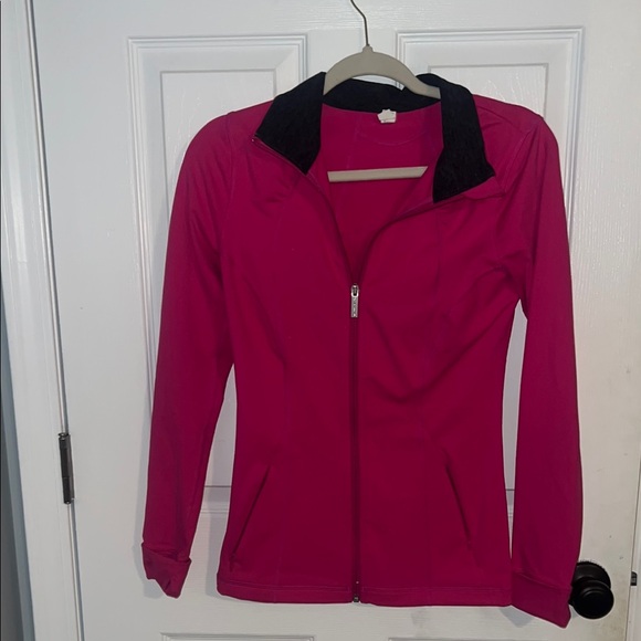 Under Armour Pink and Black Bomber Jacket Lightweight Athletic Wear - Picture 1 of 3